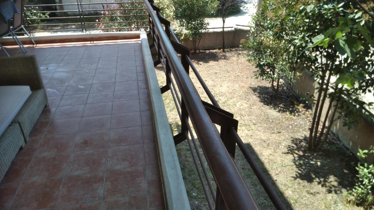 Garden Maisonnette 2-Bedrooms Sleeps 6 Adults 200M From Sandy Beach Аспровалта Екстериор снимка