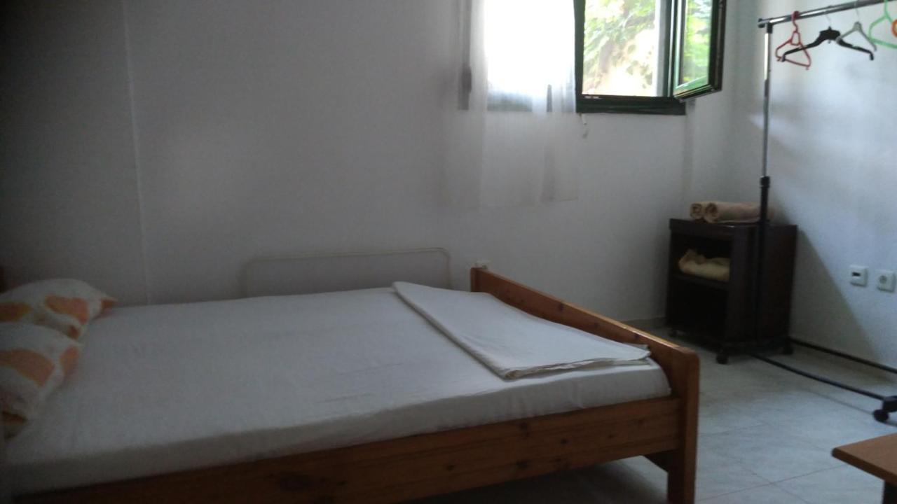 Garden Maisonnette 2-Bedrooms Sleeps 6 Adults 200M From Sandy Beach Аспровалта Екстериор снимка
