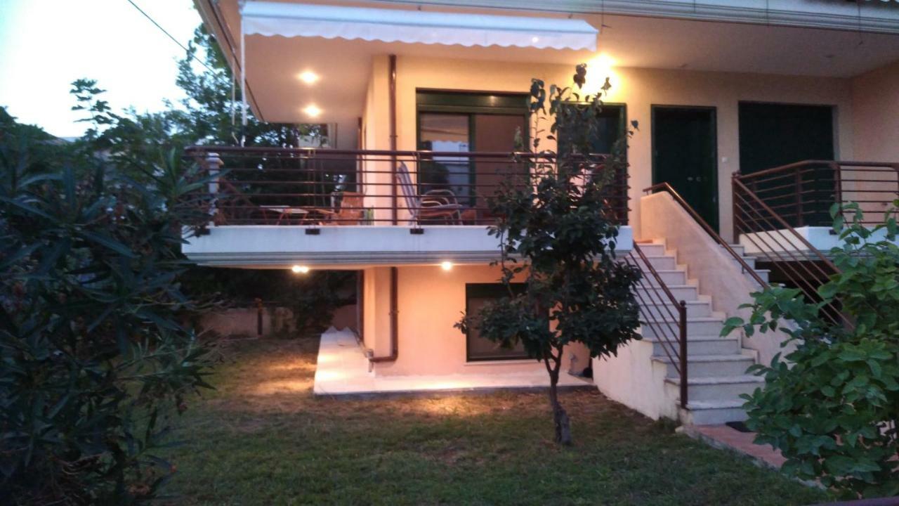 Garden Maisonnette 2-Bedrooms Sleeps 6 Adults 200M From Sandy Beach Аспровалта Екстериор снимка